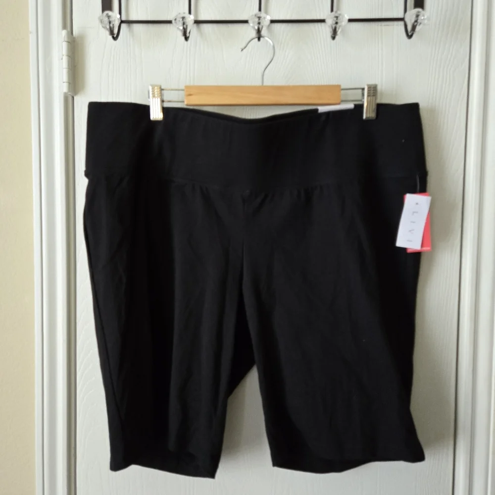 Livi Lane Bryant Knee Shorts
